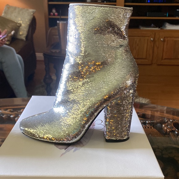 Kendall and Kylie silver sequined shiny boot💃 - Picture 4 of 6